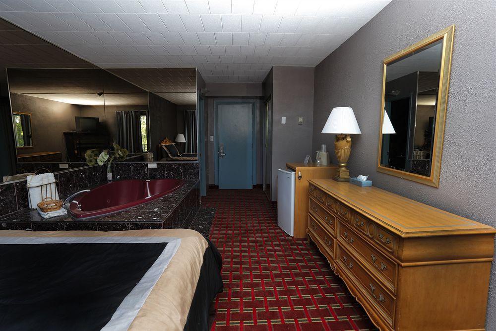 Belmont Inn Sudbury Eksteriør bilde